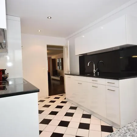 Amazing 2br Near - Flower 33 *