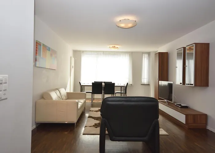 Amazing 2br Near - Flower 33 *