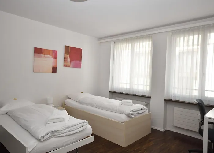 Apartment Amazing 2br Near - Flower 33