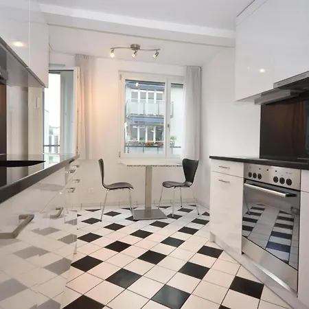 Amazing 2br Near - Flower 33 Zürich