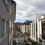 Amazing 2br Near - Flower 33 Daire *